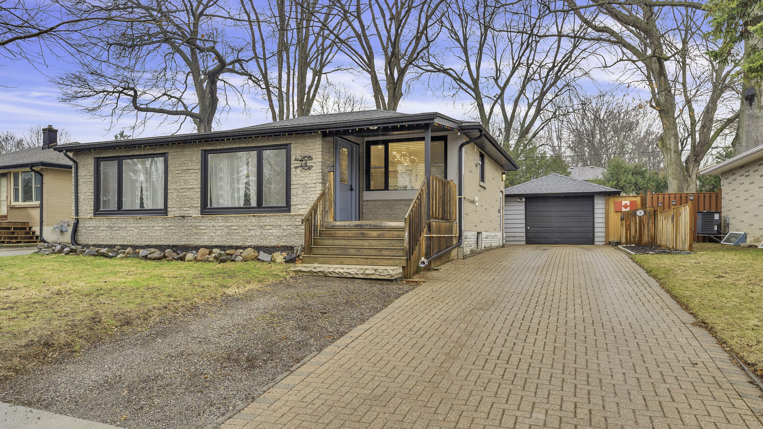 Detached Garage